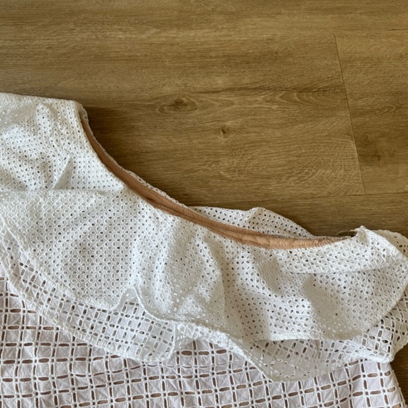 J. Crew One Shoulder Ruffle Eyelet White Statement Blouse Top SZ 12 - Picture 6 of 11